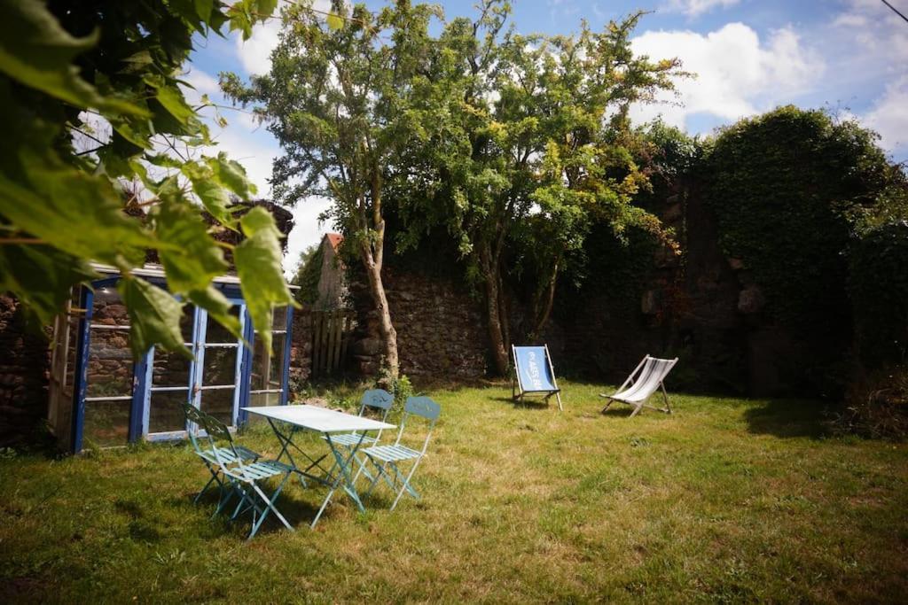Belle Maison De Campagne Hénon Extérieur photo